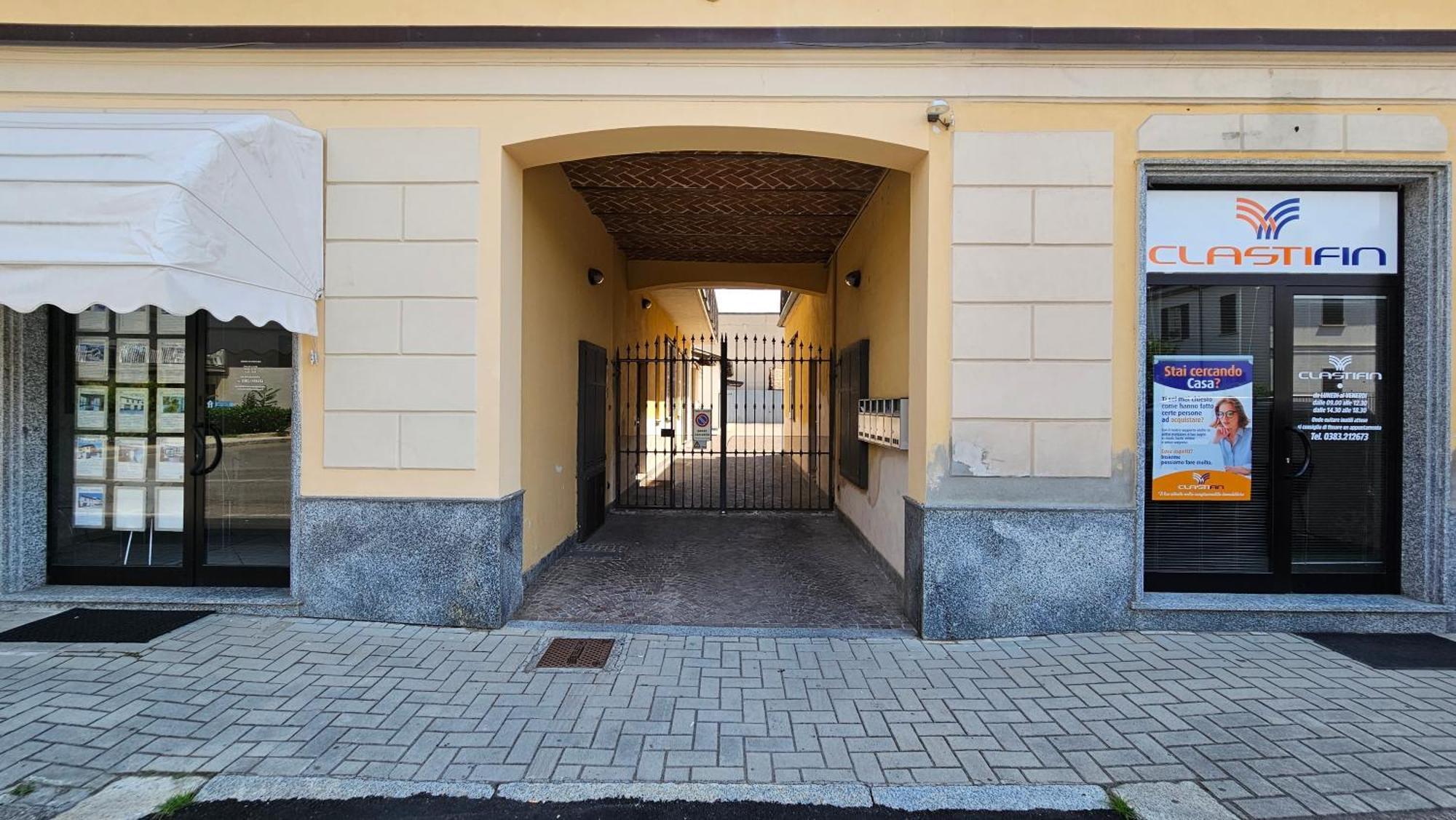 Apartment Casa Oltrepo Comoda Silenziosa E Parcheggio Interno Casteggio